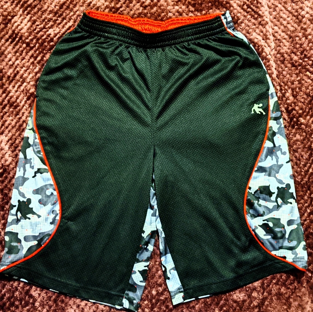 And1 men's basketball shorts size XXL fit like lg